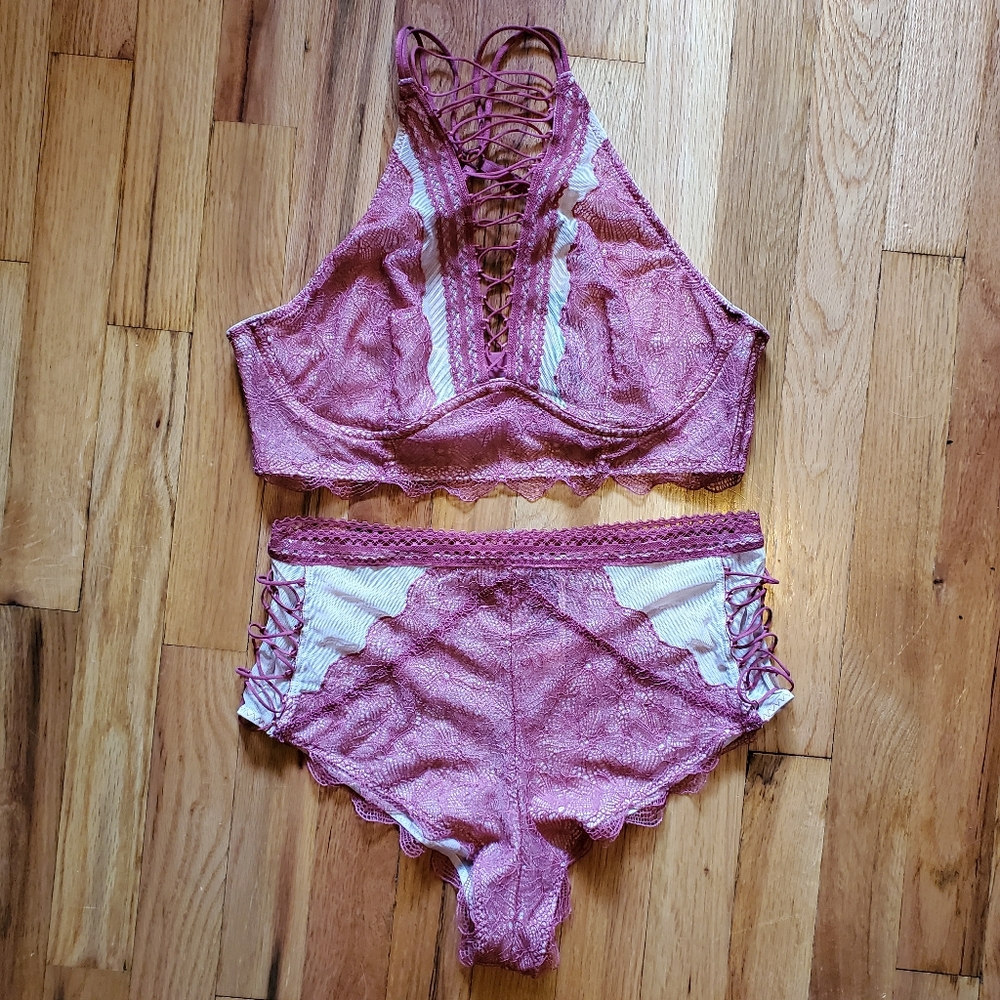 Final Price⚡Victoria's Secret Bralette & Panty Set